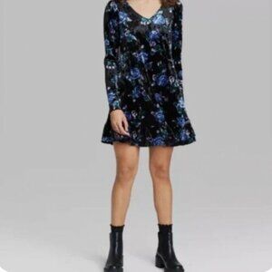 Wild Fable Women's Floral Print Long Sleeve Velvet Drop Hem Mini Dress Size M